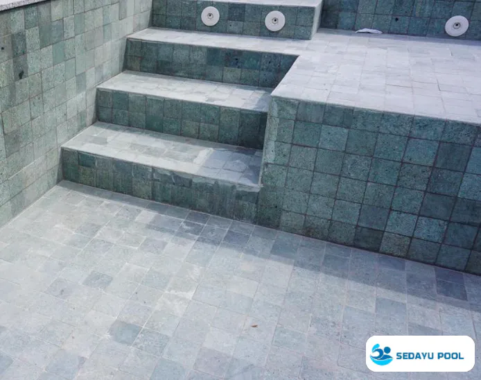 Batu Hijau Sukabumi untuk Finishing Kolam Renang